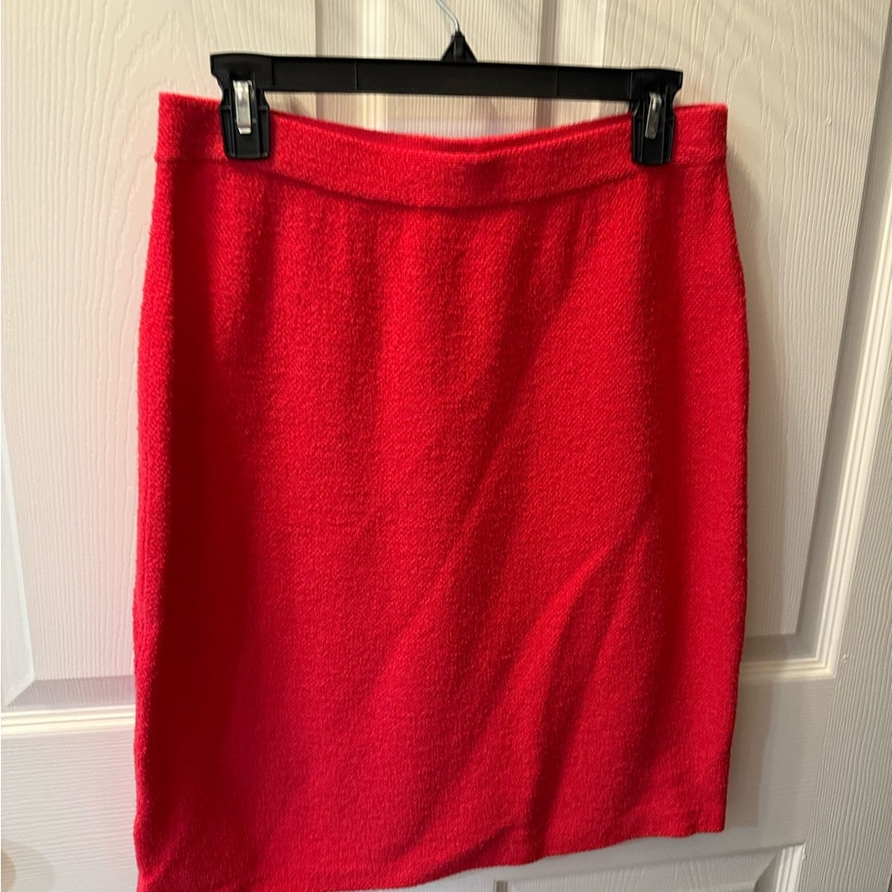 St. John Red Pencil Skirt Knee-Length Workwear